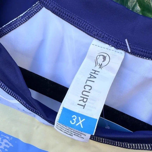 ▪️‎ 4/$25- Halcurt Long Sleeve Rash Guard - Picture 4 of 4